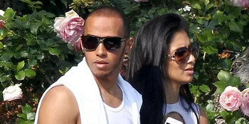 Panasnya Kemesraan Nicole Scherzinger - Lewis Hamilton