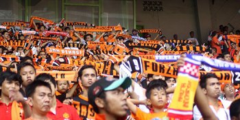 Sadis, Pengeroyokan Suporter Persija - Persib