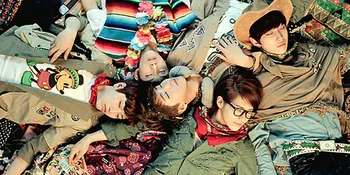 B1A4 Kunjungi Ibu Fans Yang Tengah Sakit Kanker