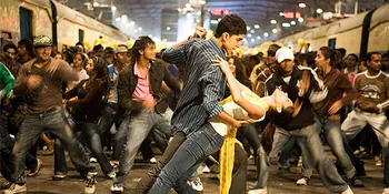 'SLUMDOG MILLIONAIRE' Dibuat Versi Musikal?