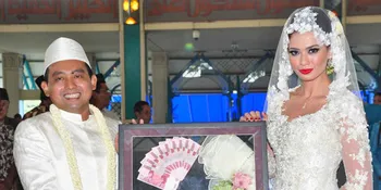 Catherine Wilson Bulan Madu ke Tanah Suci