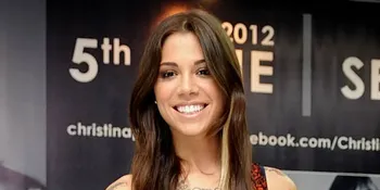 Christina Perri Ungkap Arti Tato di Tubuhnya