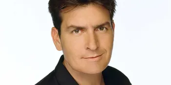 Ternyata Charlie Sheen Penggila Jari Kaki