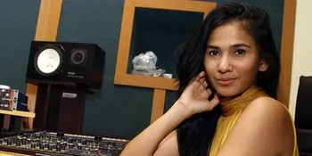 Nova Eliza Ultah, Mantan Suami Telat Ucapkan Selamat