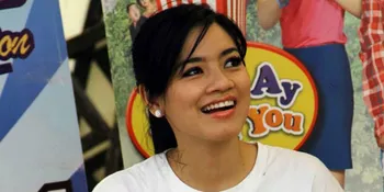 Titi Kamal Belajar Nyanyi Lagi