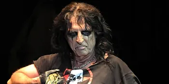 Alice Cooper Cover Lagu Lady Gaga