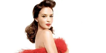 Emily Blunt Tak Pernah Berfantasi Untuk Menikah