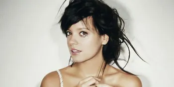 Johnny Depp Resmi Jomblo, Lily Allen Menyesal Sudah Menikah