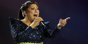 Lolos ke Final Indonesian Idol, Regina Bersyukur