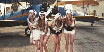 Sistar Rilis Foto Dari Lokasi Syuting MV 'LOVING U' Hawaii