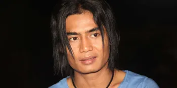 Ngamen Sejam, Charly Kumpulkan 1 Juta Untuk KPK