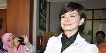 Yulia Rachman - Demian Tidak Saling Tegur di Persidangan