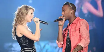 Premiere! Both of Us, Klip Kolaborasi B.o.B - Taylor Swift