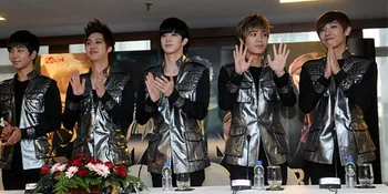 Disambut Ratusan Fans di Bandara Soetta, MBLAQ Kaget!