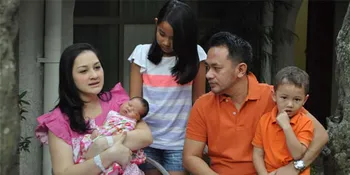 Baru Melahirkan, Mona Ratuliu Sudah Ingin 2 Anak Lagi
