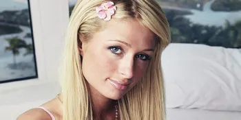 Terganggu, Paris Hilton Pukul Paparazzi