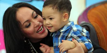 Angelina Sondakh Tempel Coretan Keanu di Kamar Rutan