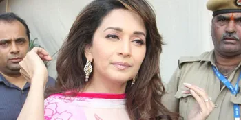 Madhuri Dixit Tiba-Tiba Bersembunyi Dari Publik, Kenapa?