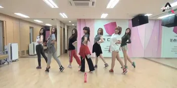 A Pink Luncurkan Dance Practice Dari Bubibu