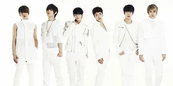 B2ST Umumkan Comeback Melalui Chatting Bareng Fans