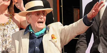 Aktor Gaek Peter O'Toole Pensiun