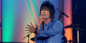 10 Band Yang Mengganti Vokalis