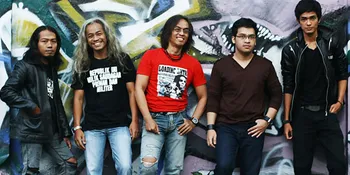KUNTO Lan TATO Daur Ulang Single 'Satu Senyum Saja'