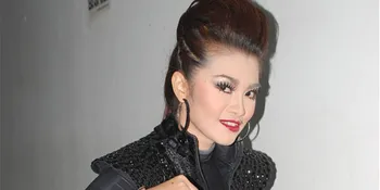 Jauh Dari Saipul Jamiell, Fitri Carlina Dekat Dengan Ridho Rhoma?