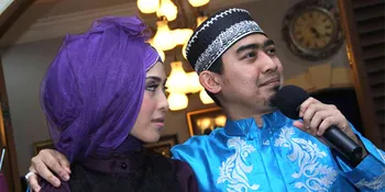 Ustad Solmed Dapat Kado Ultah Tas Dari Istri