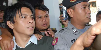 Proses Keluar Rutan Ariel Diwarnai Kericuhan