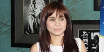 Momo Geisha Salut Dengan Loyalitas Fans Ariel