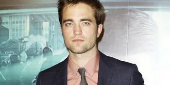 R-Patz Muncul Pertama Kali Pasca Skandal K-Stew