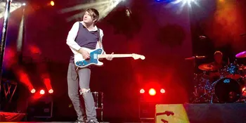 Owl City Ingin Album Screamo-Rock?