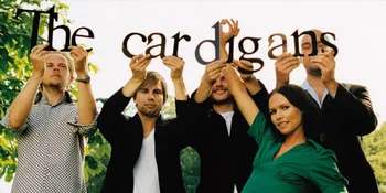 Area Parkir Penuh di Konser The Cardigans