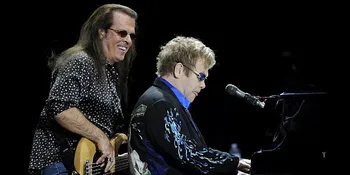 Pemain Bass Elton John Mati Bunuh Diri?