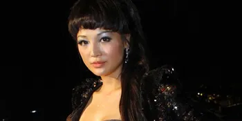 Fifie Buntaran: Nyawer di Hari Raya Sudah Tradisi