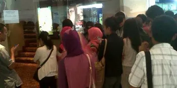 Hari Pertama, Agen Neptunus Serbu 'PERAHU KERTAS'