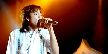 Prihatin Industri, Zian Zigaz Dirikan Band Indie