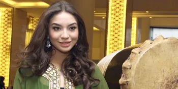 Manohara Masih Nikmati Kesendirian