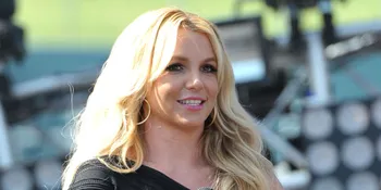 16 Juni 2013, Britney Spears Rilis Lagu Baru 'Ooh La La'