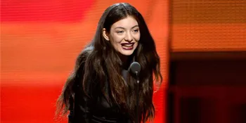 16 Tahun Yang Lalu, Lorde Masih Kecil dan Menggemaskan