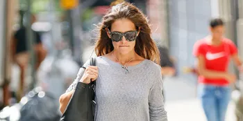 3 Tahun Cerai Dari Tom Cruise, Ini Curhatan Katie Holmes