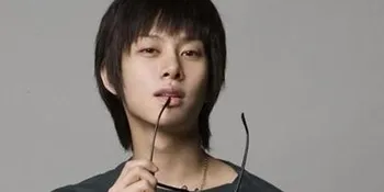 31 Agustus 2013, Heechul Super Junior Akhiri Wajib Militer!