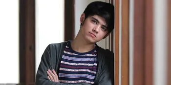 6 Artis Cowok Berusia 20 Tahun Lebih Dengan Followers IG Jutaan