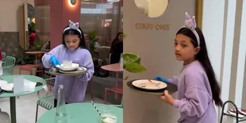 7 Potret Arsy Hermansyah Jadi Waitress di Cafe Milik Orang Tuanya