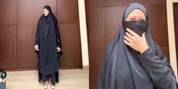 7 Potret Donna Harun Kenakan Hijab Syari, Paras Cantik dan Bikin Adem Banjir Pujian