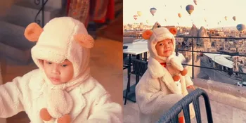 7 Potret Gala Sky di Turki, Outfitnya Gemas Banget bak Teddy Bear Berjalan