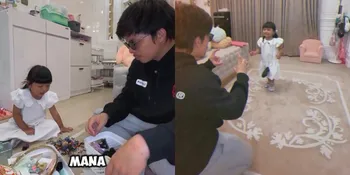 7 Potret Kamar Ameena Anak Atta dan Aurel, Barang Koleksinya Gak Kalah Banyak dari Tas - Sepatu