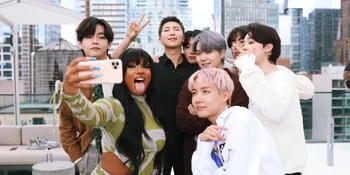 7 Potret Keseruan BTS dan Megan Thee Stallion Pasca 'Butter Remix' di New York