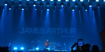 A Thousand Years &#38; Rewrite The Stars Jadi Special Songs Dalam Konser James Arthur Di Jakarta